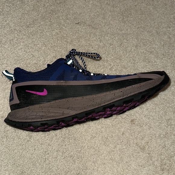 Nike ACG - Picture 3 of 8